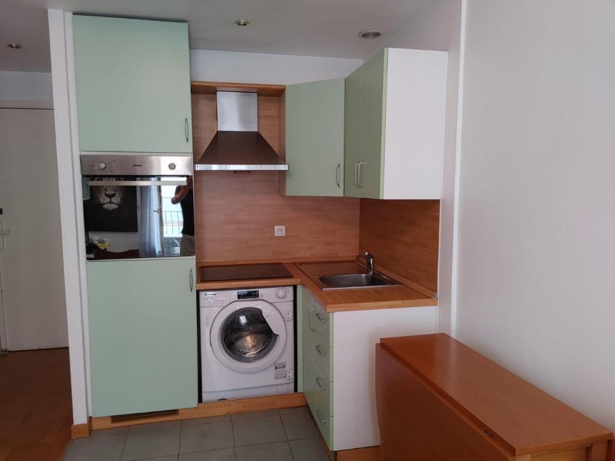 Appartement 2 Pièces 57 Rue d'Antibes 2 étoiles à Cannes Extérieur photo
