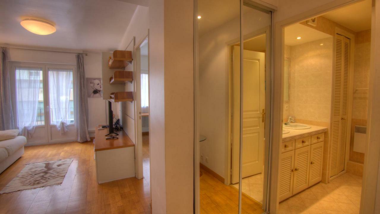 Appartement 2 Pièces 57 Rue d'Antibes 2 étoiles à Cannes Extérieur photo
