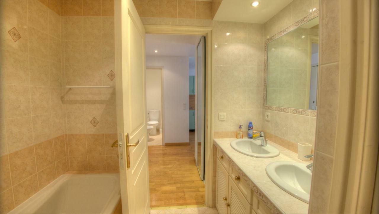 Appartement 2 Pièces 57 Rue d'Antibes 2 étoiles à Cannes Extérieur photo